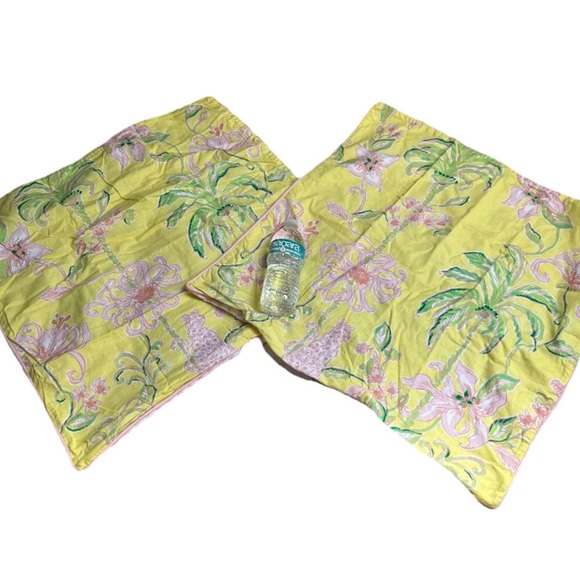 Pottery Barn Teen Lilly Pulitzer Tropical Oasis Large Pillow Shams Set Of 2 - Picture 1 of 8